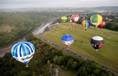 Read Online Having Fun Over Bristol World Capital Of Hot Air Ballooning How Many Of These Sights Can You Identify Volume 15 Photo Albums 