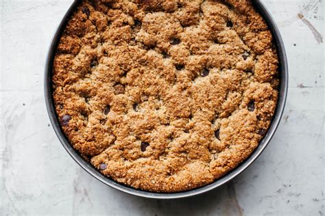 hazelnut + almond flour chocolate chip cookie cake (gluten free ...