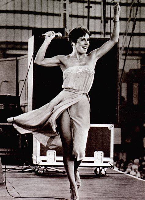 helen reddy nude