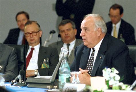helmut biography