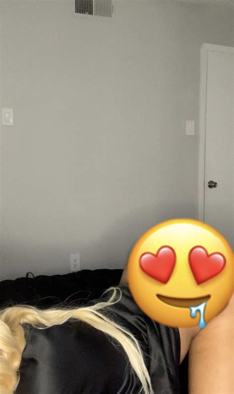 heloveslo OnlyFans leaked content