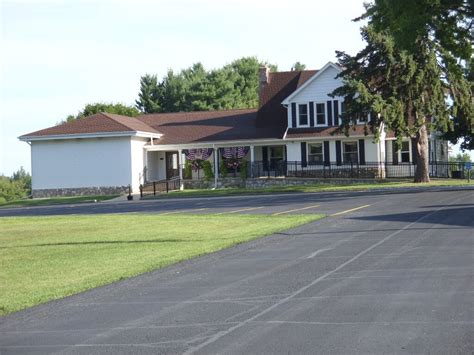 Continue with the World's Longest Yard Sale, following the U.S. 1