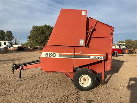hesston 560 round baler specs