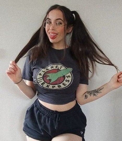 hey im bee onlyfans leaks