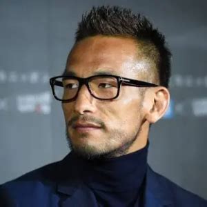 hidetoshi nakata biography sample