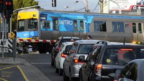 highett level crossing removal