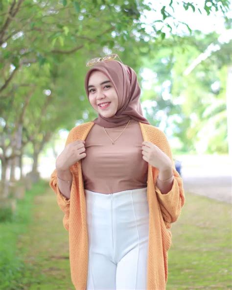 Hijab Ketat