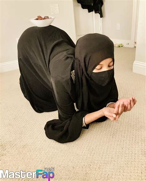 Hijabi leak