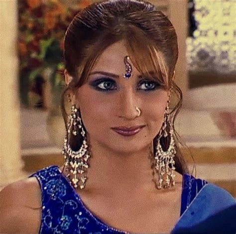history of urvashi dholakia
