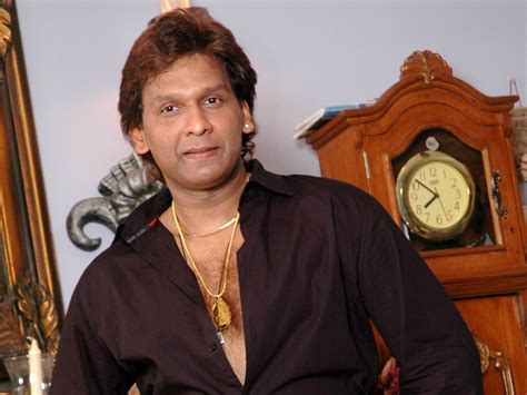 history of vinod rathod biography