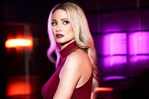 holly madison nude galleries