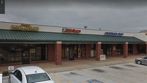 Kroger is found in an ideal place at 6850 North Shilo