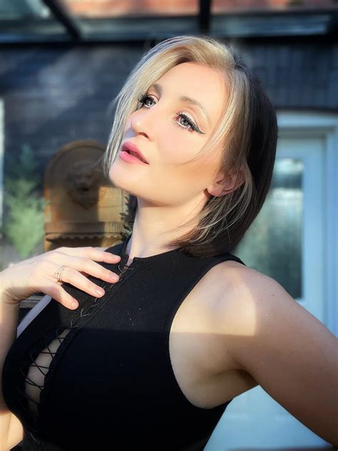 holly wolf