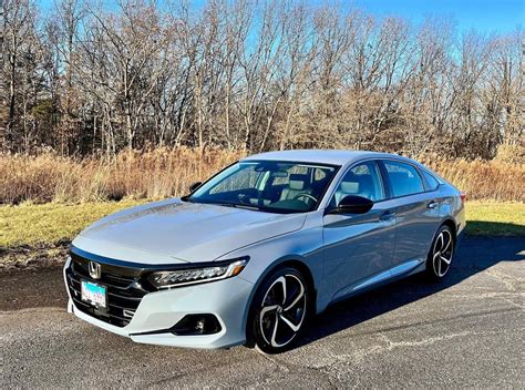 Experience Sleek Sophistication: Unveiling the Honda Accord 2022 in Sonic Grey