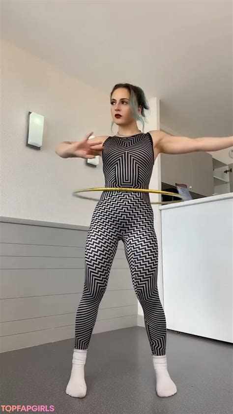 hoopsydaisy OnlyFans leaked content