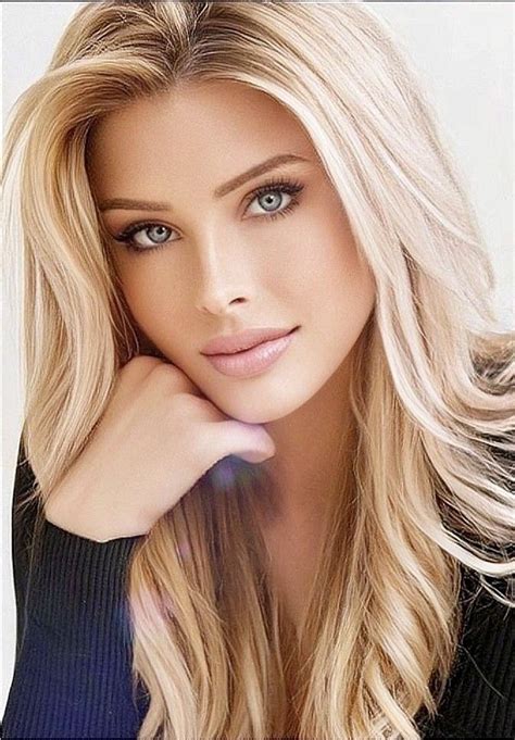 hot nude blonde models