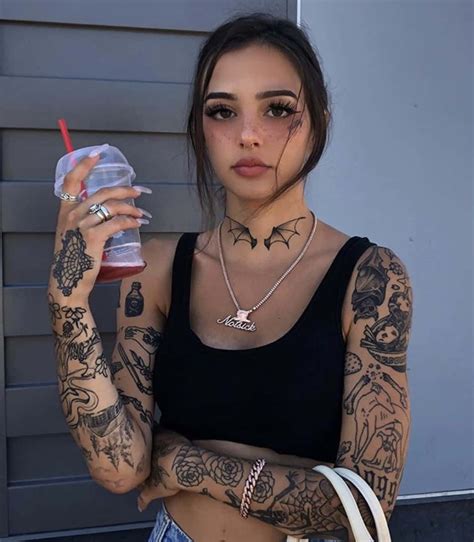 hot tattoo chicks nude