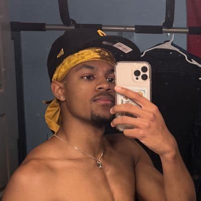 hotboyrello twitter