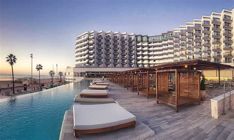 Hotel Cádiz Bahía: tu escapada de ensueño a orillas del océano