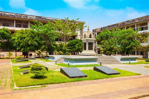 hotels-near-tuol-sleng-genocide-museum