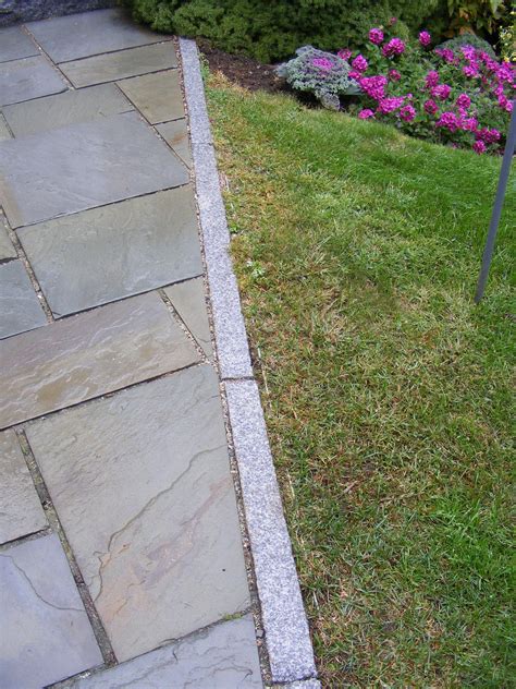 how to landscape with straight edging stone?