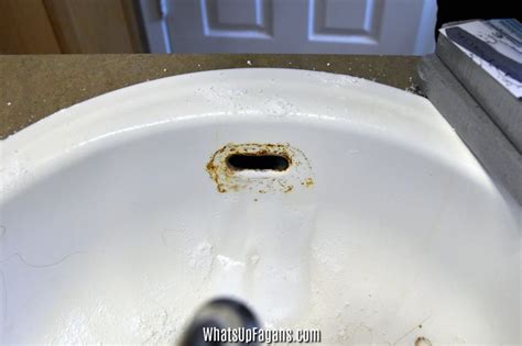 How To Repair Rust Cracks In Bathroom Sink?