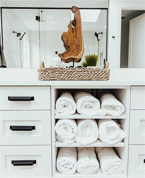How To Store Towels In A Bathroom With Not Closet?