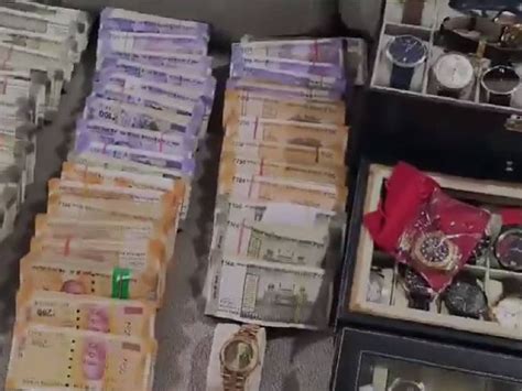 how much wreckage yahoo worth