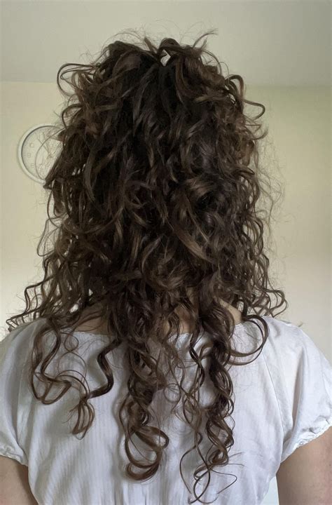 how to curl unfocused hair at home