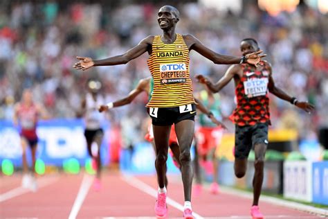 How Long Is 10000m