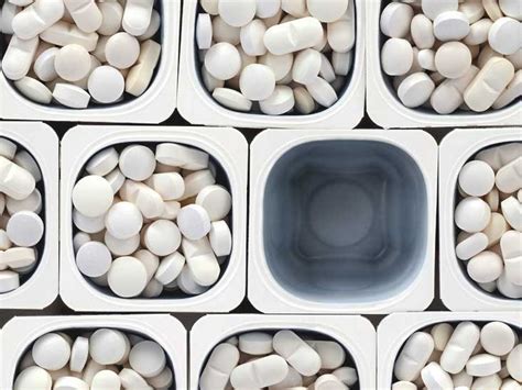 how long is oxycodone in your blood