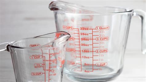 how manh cups in a quart
