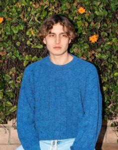 how old is andrew lowe