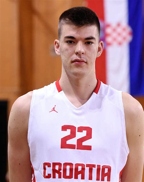 how old is zubac