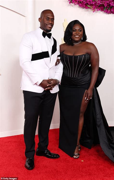 How Oscars 2024 Nominee Danielle Brooks X27 Manicure Number The Stars Coloring Pages - Number The Stars Coloring Pages