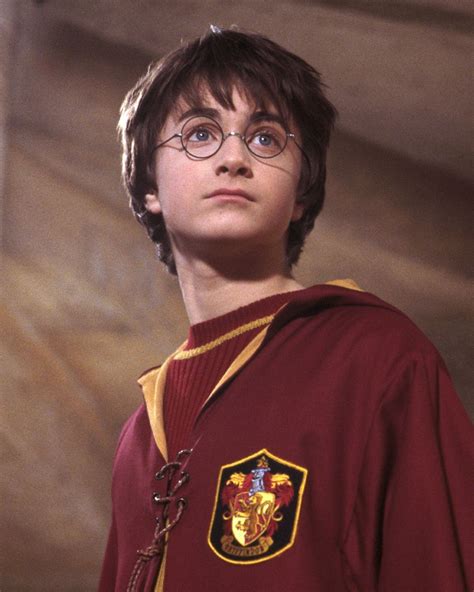 how tall is harry main