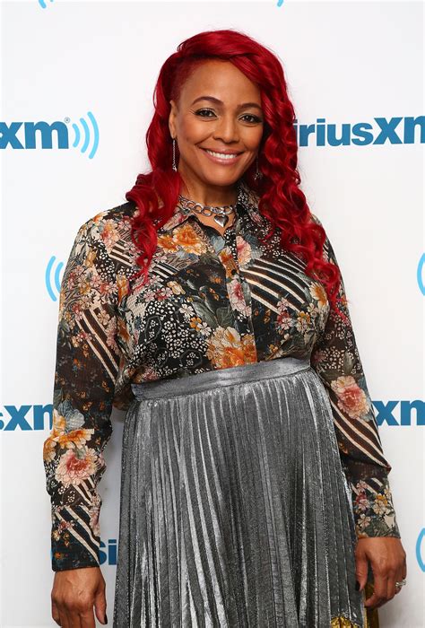 how tall is kim fields