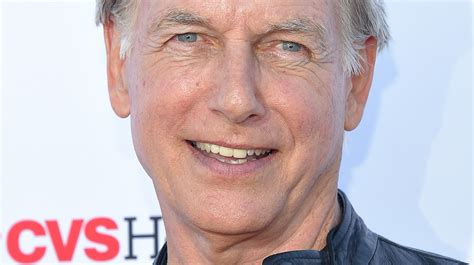 how tall is mark harmon