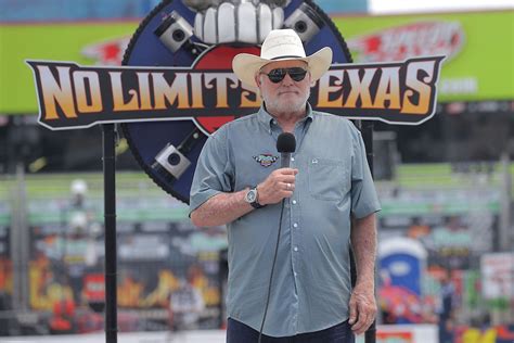 how tall is terry bradshaw in feet