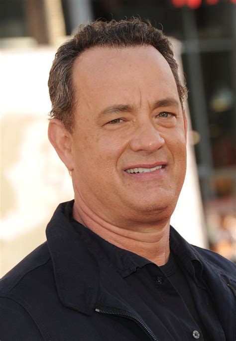 how tall is tom hanks
