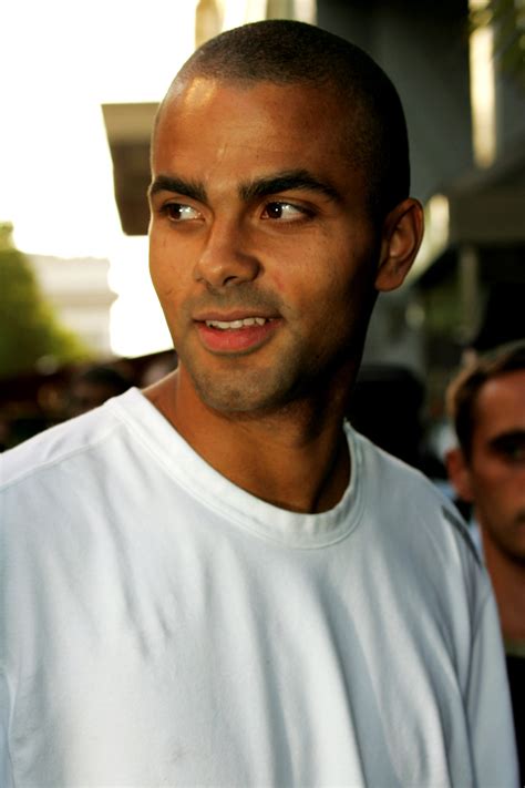 how tall is tony parker in feet