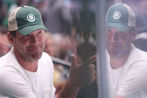 how tall is tony romo