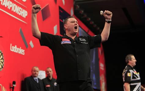 how to become a darts player