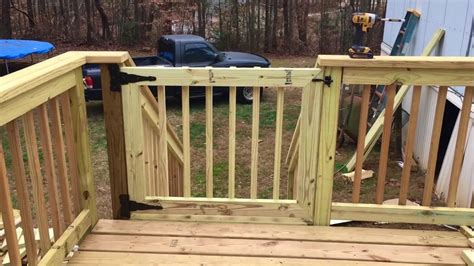 how to build a gate for a deck