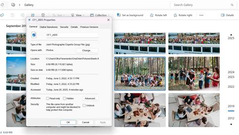 how to check photo metadata