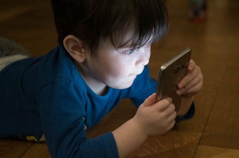 how to check your childs phone numbers free
