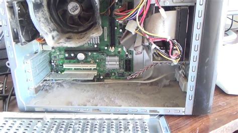 how to clean inside of computer tower