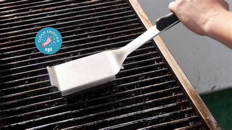 how add up to clean iron grill