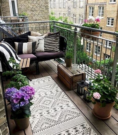 How To Create A Stunning Balcony Herb Garden Growing Herbs On Apartment Balcony - Growing Herbs On Apartment Balcony