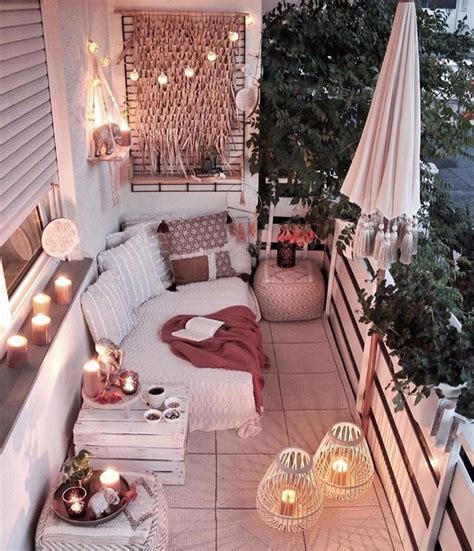 How To Decorate Your Balcony With Christmas Lights How To Wrap Lights Around Balcony - How To Wrap Lights Around Balcony